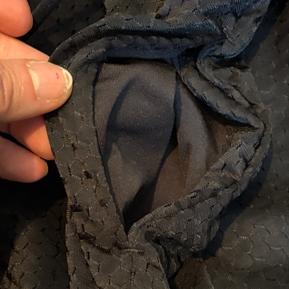 Alphalete Black Signature Mesh Athletic Shorts with Logo -Medium - Picture 7 of 10